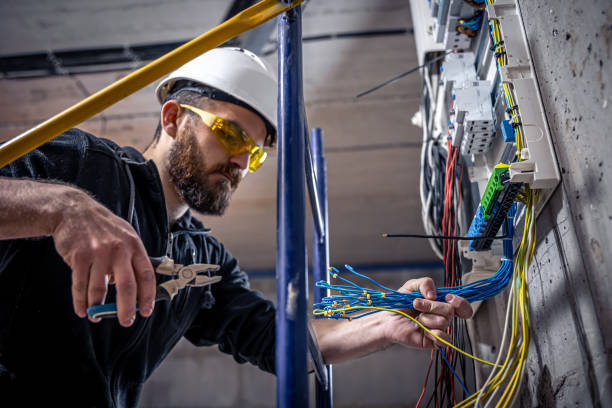 Best Emergency Electrician Near Me  in Caledonia, MN